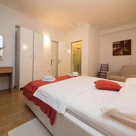 Zdenka 아파트 크리크베니카